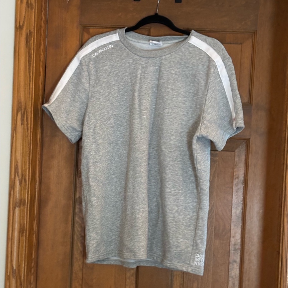 Calvin Klein Short-sleeve Sweatshirt Large